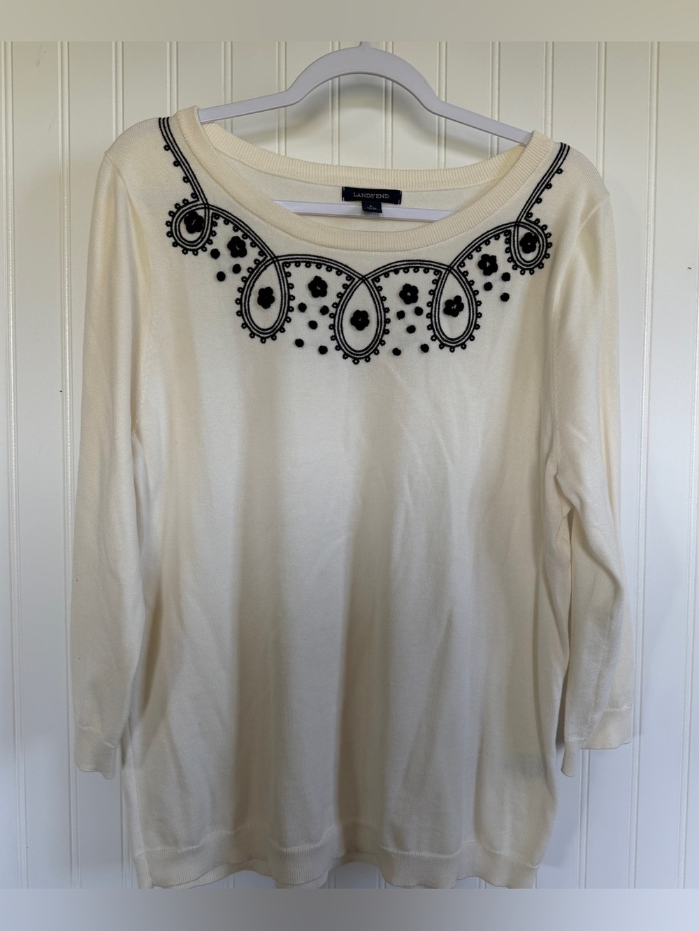 Lands' End‎ Cream Sweater with Black Embroidered Yoke Women’s L Cottagecore